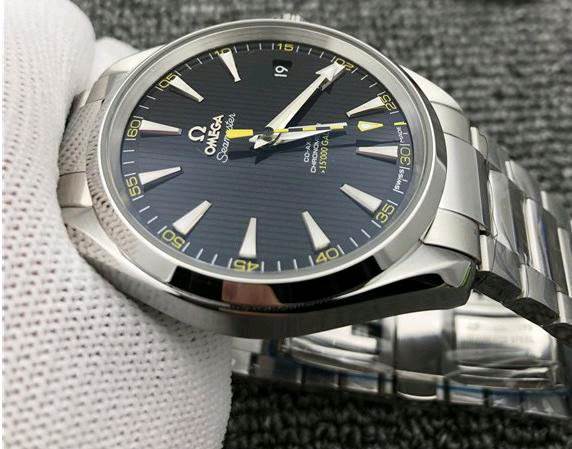 VS厂欧米茄海马150米大黄蜂AQUATEERA系列复刻表
