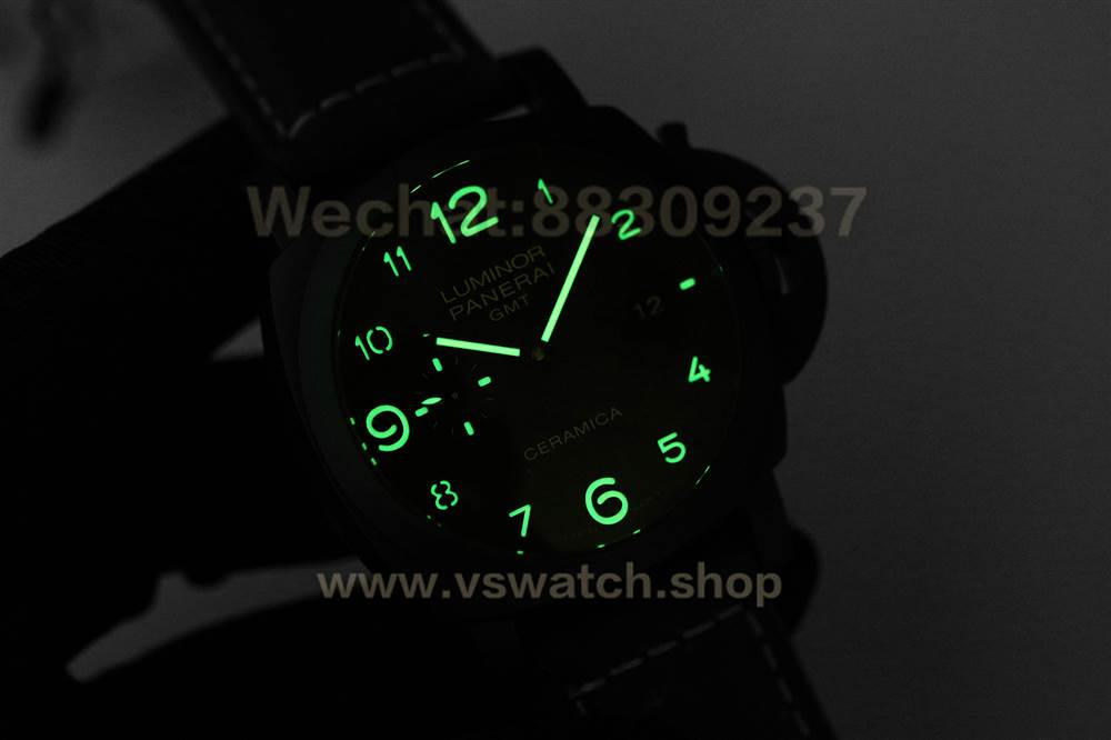 2-1Z515104625C7.jpg