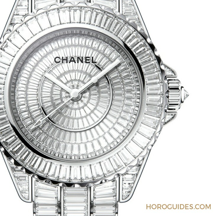 CHANEL - 这一次，J12星光耀眼｜CHANEL J12 Black Star ＆ J12 Baguette Diamond Star腕表