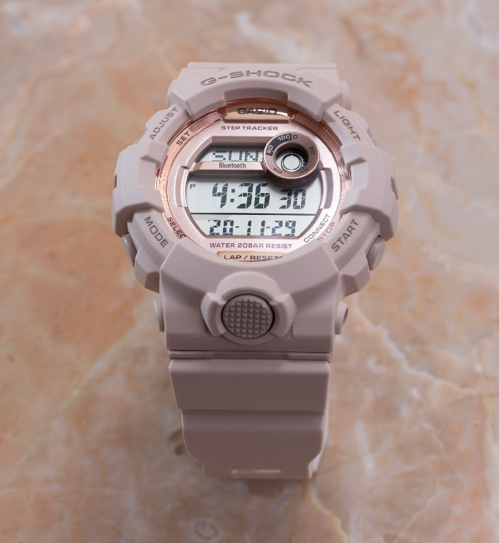 动手操作：卡西欧 G-Shock 女士 GMDB800-4 和 Baby-G BG169G-7B