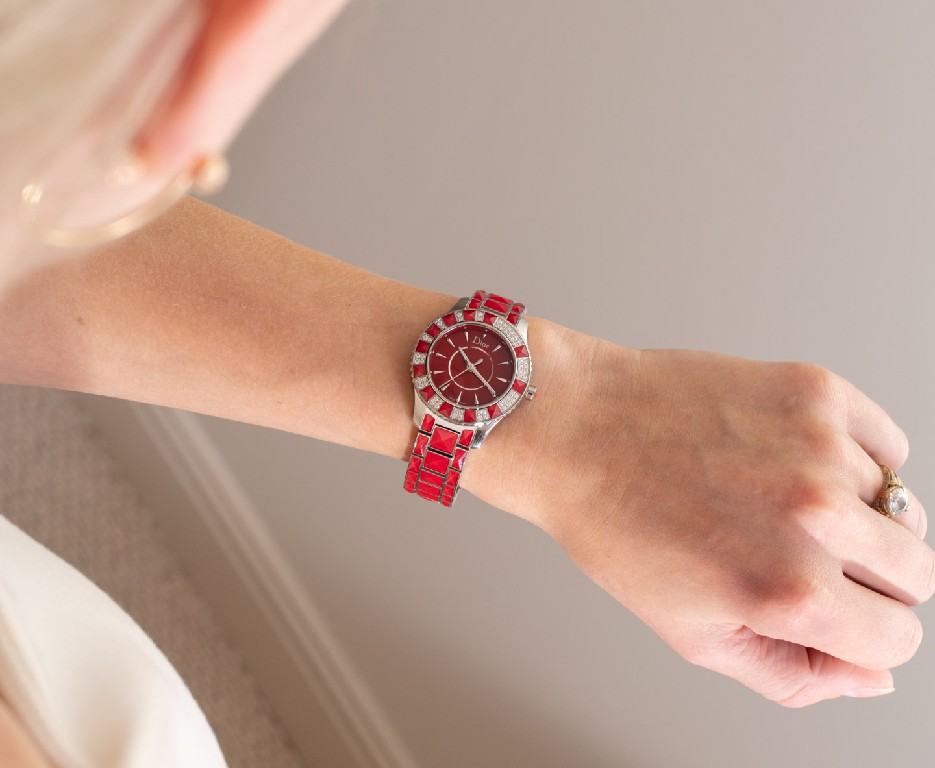 不再生产：Dior Christal Red 女士手表