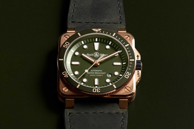 另一款BR03-92 DIVER Green Bronze同样是型格十足，今年绿表大军杀到，不少品牌都有