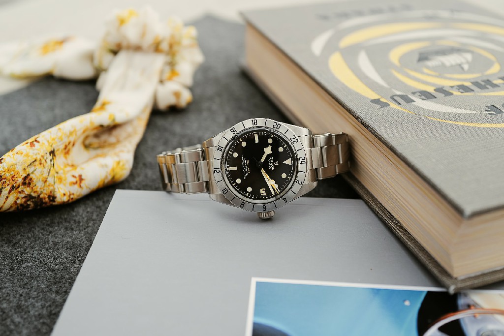 点/对点 Black Bay Pro 看起来不太像 Explorer II Ref。1655
