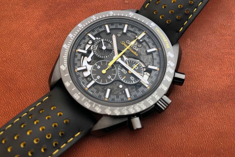 OMEGA Speedmaster Dark Side Of The Moon