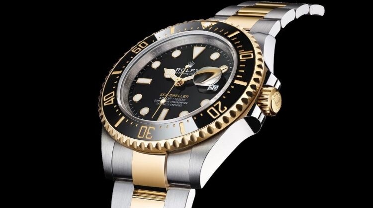 今年一系列新表都用上新机芯，而这款Rolex Sea-Dweller也不例外，新款Sea-Dweller配备3235