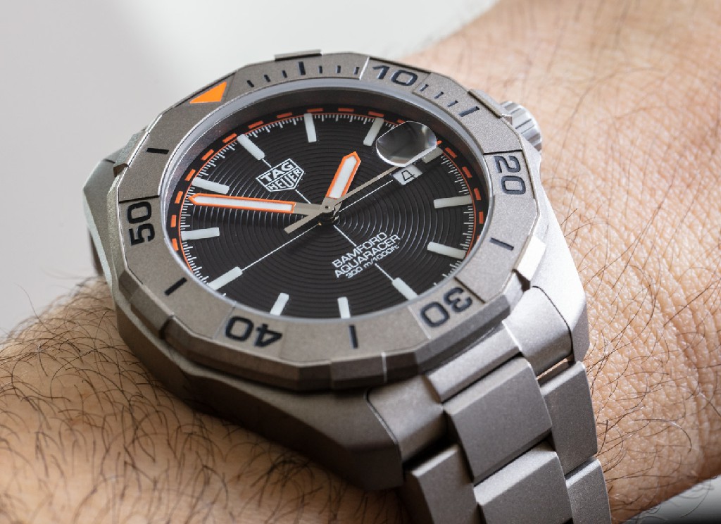 动手实践：TAG Heuer Aquaracer x Bamford 钛金属腕表