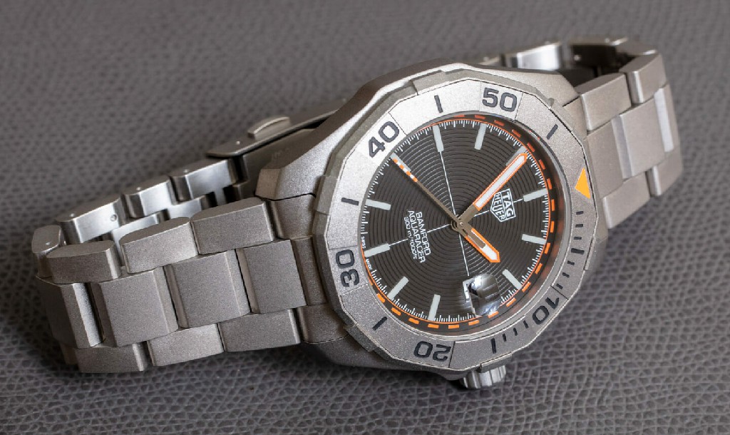 动手实践：TAG Heuer Aquaracer x Bamford 钛金属腕表