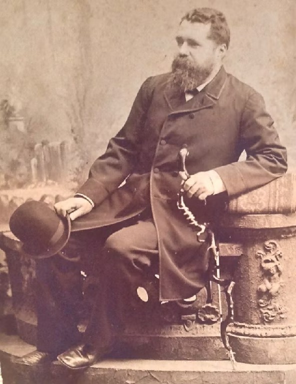 詹姆斯·亚瑟，1842-1930