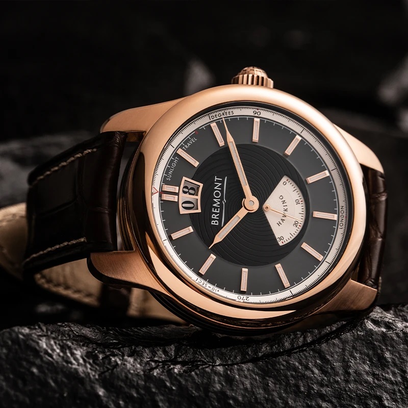 采访：斯蒂芬霍金的儿子谈论时间，他的父亲和限量版 Bremont 手表