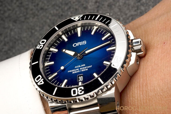 ORIS - [BASEL 2018]ORIS Aquis Clipperton限量潜水表，渐层蓝表盘海洋风