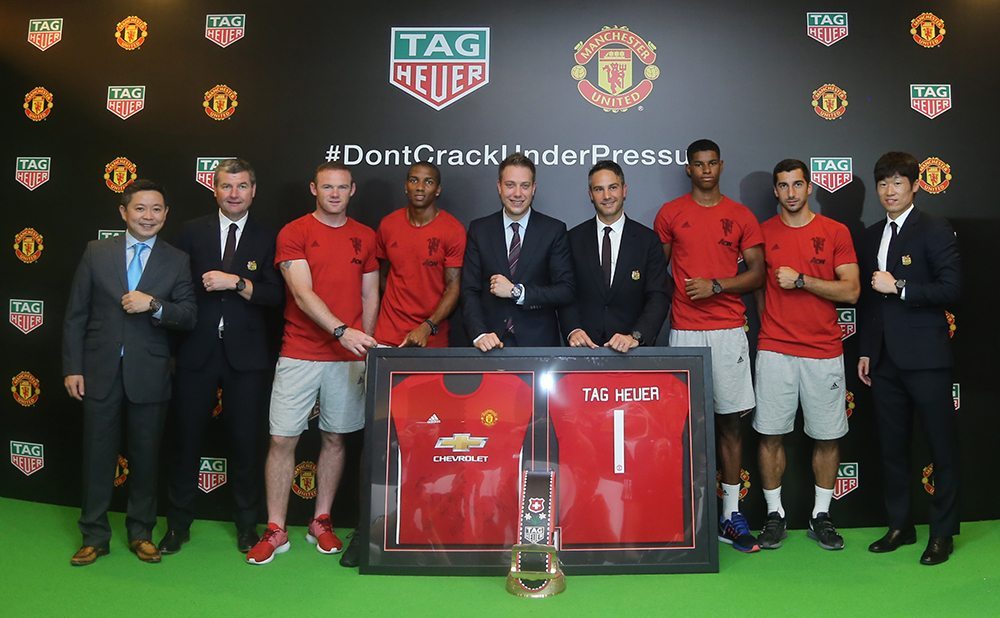 TAG-Heuer-Manchester-United-Official-Timekeeper-aBlogtoWatch-8