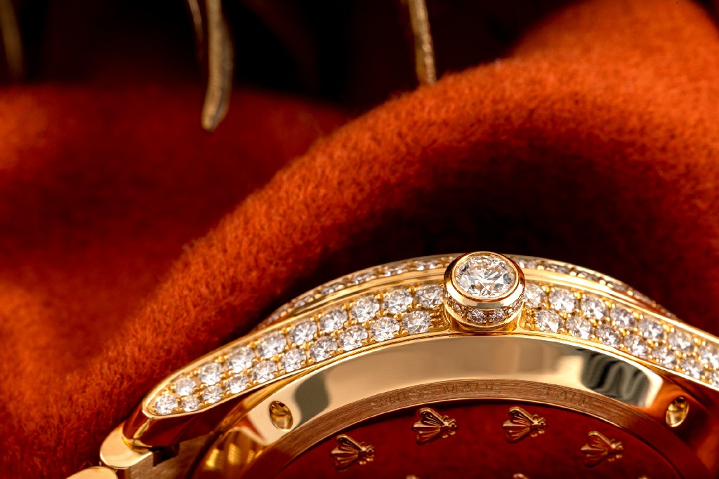 G-Timeless Dancing Bees Tourbillon 表壳侧面