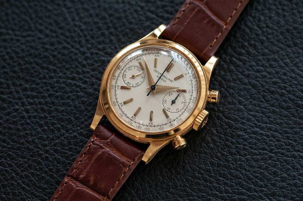 百达翡丽参考 1463 |  保存完好的黄金计时腕表，带有原始证书，由巴黎 Guillermin & Mollet 零售，1962 年制造