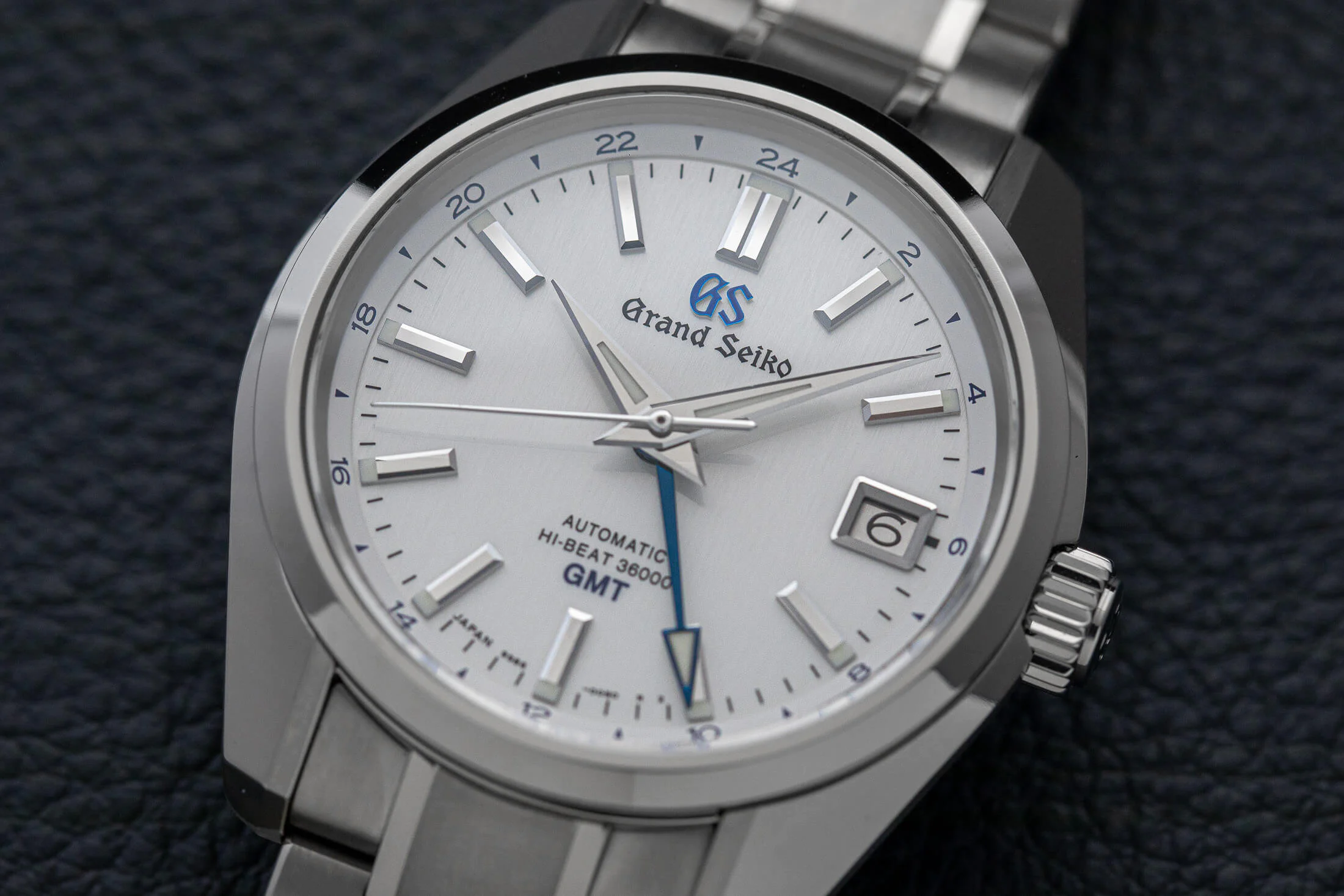 推出Grand Seiko SBGJ255 Heritage Collection Mechanical Hi-Beat GMT 44GS 55周年限量版