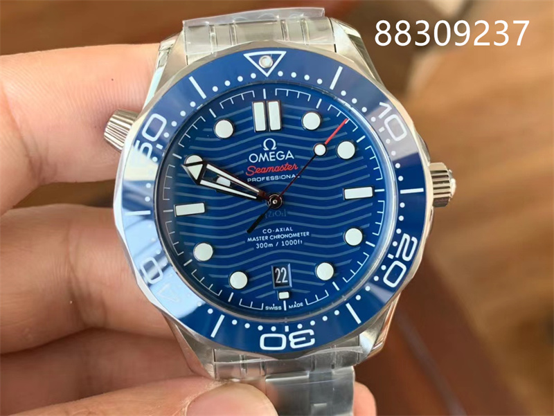 VS厂海马300M蓝圈蓝盘款复刻腕表V3版是否值得入手吗