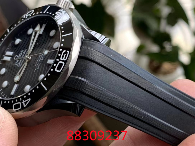 VS厂欧米茄海马系列300M陶瓷钛金属款复刻腕表会不会一眼假
