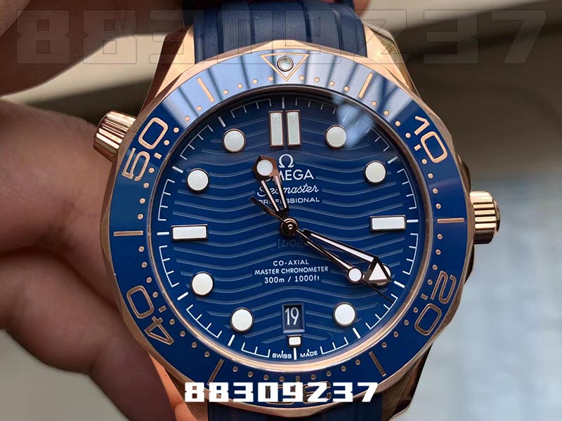 VS厂欧米茄海马300M玫瑰金款陶瓷蓝盘复刻表做工如何-VS手表细节评测