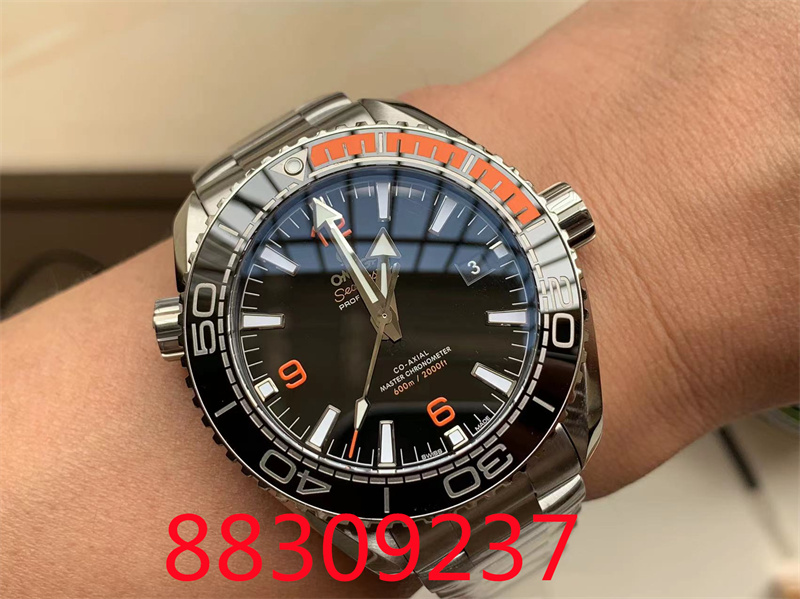 VS厂欧米茄海马系列海洋宇宙600米四分之一橙色腕表值得入手吗