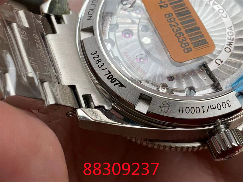 VS厂海马300米"幽灵党"007复刻腕表怎么样