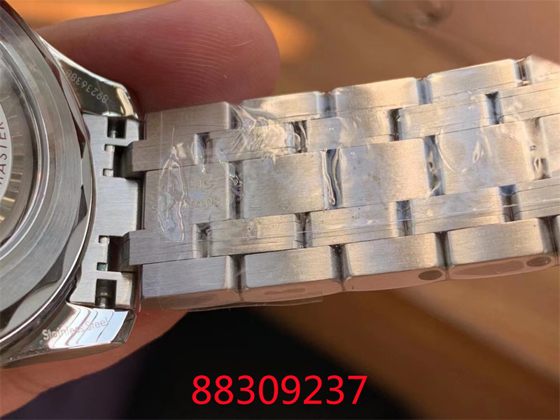 VS厂欧米茄海马300熊猫盘复刻腕表怎么样