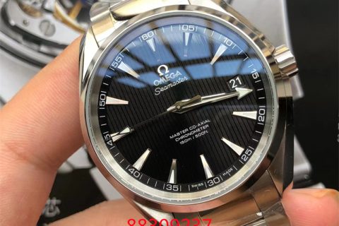 VS厂欧米茄海马150M垂直黑盘复刻腕表细节做工评测